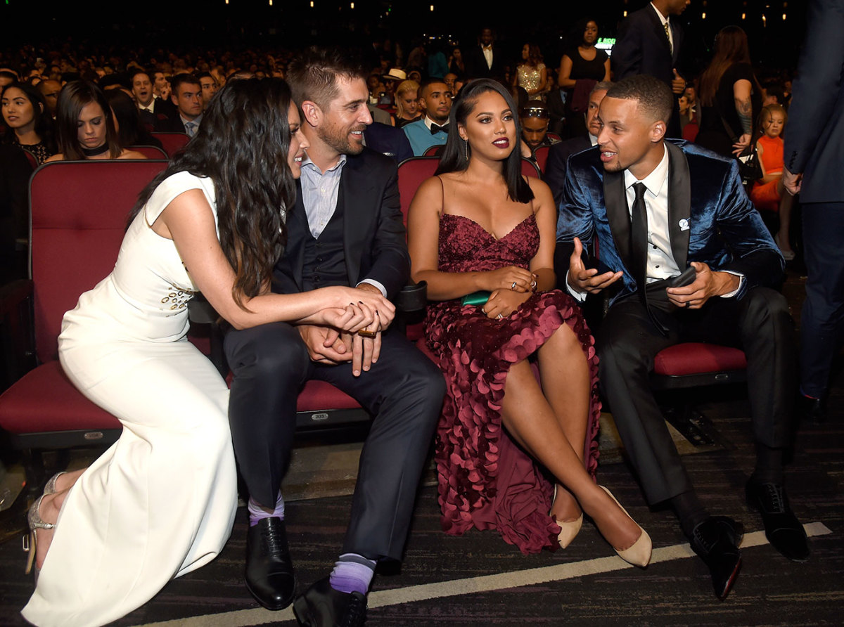 2016-0713-Olivia-Munn-Aaron-Rodgers-Ayesha-Curry-Stephen-Curry.jpg
